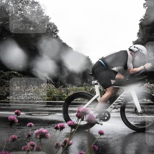 13.09.2026 - Stadtparktriathlon H.Heesch http://msf.ph/oto/10360389 13.09.2026 12:09:41 Radfahren 869, 928, 997, 1059 meine-sportfotos.de
