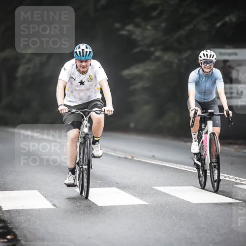 13.09.2026 - Stadtparktriathlon H.Heesch http://msf.ph/oto/10360390 13.09.2026 09:59:58 Radfahren 219, 287, 337 meine-sportfotos.de