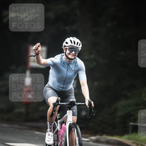 13.09.2026 - Stadtparktriathlon H.Heesch http://msf.ph/oto/10360407 13.09.2026 09:59:59 Radfahren 219, 287, 337 meine-sportfotos.de