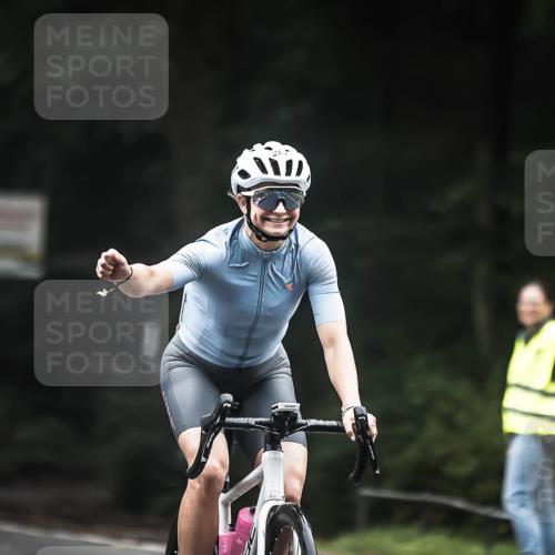 13.09.2026 - Stadtparktriathlon H.Heesch http://msf.ph/oto/10360412 13.09.2026 09:59:59 Radfahren 219, 287, 337 meine-sportfotos.de