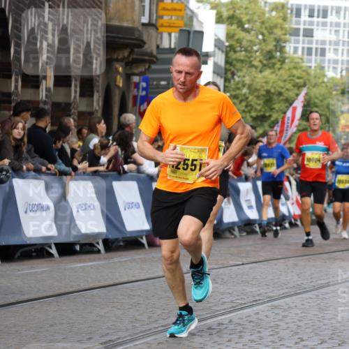 13.09.2026 - 21. swb-Marathon Bremen Strokosch-Dieckow http://msf.ph/oto/10360455 13.09.2026 10:58:06 Ziel 10078, 10460, 10565, 10707, 10728, 11153, 11245, 11532, 11568, 11824, 11856, 12222, 12228, 12231, 12264, 12427, 12551, 12555, 10249, 10494, 10530, 10673, 10750, 10798, 10828, 10914, 11120, 11131, 11202, 11295, 11388, 11403, 11420, 11750, 11752, 11884, 11906, 11952, 12017, 12092, 12386, 12387, 12441, 12482 meine-sportfotos.de