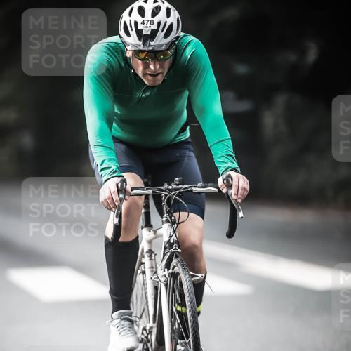 13.09.2026 - Stadtparktriathlon H.Heesch http://msf.ph/oto/10360456 13.09.2026 11:15:31 Radfahren 478, 677, 707 meine-sportfotos.de