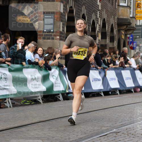 13.09.2026 - 21. swb-Marathon Bremen Strokosch-Dieckow http://msf.ph/oto/10360474 13.09.2026 10:58:08 Ziel 10078, 10460, 10559, 10565, 10707, 10728, 11136, 11153, 11332, 11532, 11568, 11824, 11856, 12222, 12228, 12231, 12264, 12427, 12551, 12555, 10249, 10494, 10530, 10673, 10750, 10798, 11120, 11131, 11202, 11295, 11388, 11403, 11420, 11686, 11750, 11752, 11884, 11906, 11952, 12017, 12092, 12386, 12387, 12482 meine-sportfotos.de