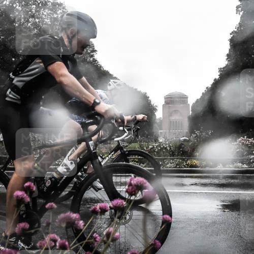 13.09.2026 - Stadtparktriathlon H.Heesch http://msf.ph/oto/10360476 13.09.2026 12:10:10 Radfahren 925, 1001, 1016, 1044 meine-sportfotos.de
