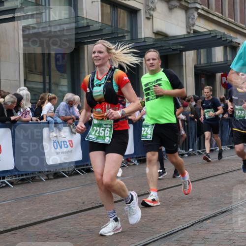 13.09.2026 - 21. swb-Marathon Bremen Strokosch-Dieckow http://msf.ph/oto/10360477 13.09.2026 13:35:48 Ziel 563, 1072, 1867, 2339, 2565, 2931, 2949, 3026, 3056, 3224, 3291, 3454, 3489, 4016, 4989, 5026, 5157, 5259, 5276, 5800, 5816, 6159, 6642, 6778, 6874, 6982, 7036, 7043, 7256, 7379, 7385, 7804, 7865, 8145, 8227, 8275, 8488, 8511, 8731, 8941, 9026, 9076, 9226, 9243, 9497, 9564, 13179, 13238, 156, 318, 532, 607, 2041, 2318, 2356, 3055, 3087, 3226, 3485, 3704, 3780, 3857, 4048, 4326, 5071, 5157, 5308, 5381, 5467, 5468, 5584, 5586, 5661, 6465, 6466, 6644 meine-sportfotos.de