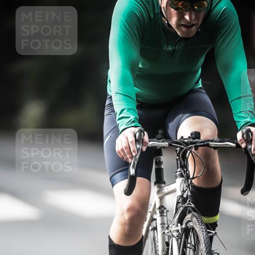13.09.2026 - Stadtparktriathlon H.Heesch http://msf.ph/oto/10360478 13.09.2026 11:15:32 Radfahren 478, 677, 707 meine-sportfotos.de