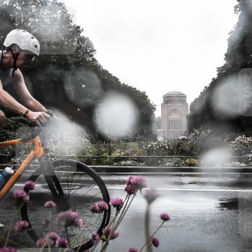 13.09.2026 - Stadtparktriathlon H.Heesch http://msf.ph/oto/10360535 13.09.2026 12:10:35 Radfahren 926, 946, 987, 1033 meine-sportfotos.de