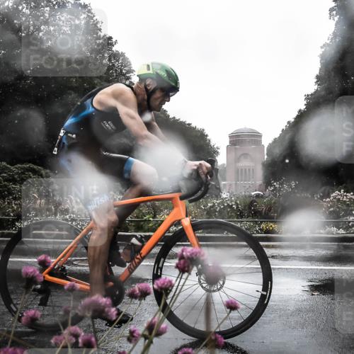 13.09.2026 - Stadtparktriathlon H.Heesch http://msf.ph/oto/10360542 13.09.2026 12:10:36 Radfahren 926, 946, 987 meine-sportfotos.de