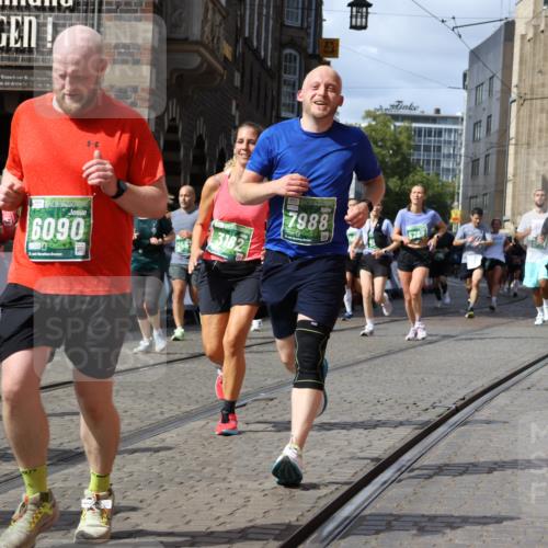 13.09.2026 - 21. swb-Marathon Bremen Strokosch-Dieckow http://msf.ph/oto/10360548 13.09.2026 13:34:07 Ziel 930, 1656, 2405, 2727, 2872, 2960, 3201, 3389, 3522, 3761, 4490, 4554, 4658, 4874, 5063, 5156, 5513, 5587, 6151, 6508, 6538, 6808, 7126, 7354, 7633, 7652, 7832, 8512, 9068, 9128, 9342, 9344, 9390, 911, 2464, 3068, 3214, 3632, 3636, 4112, 5147, 5265, 5489, 5768, 6350, 6405, 7113, 7696, 7897, 8870, 9094, 9100, 9402, 9453, 9905, 10058 meine-sportfotos.de