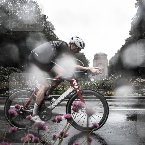 13.09.2026 - Stadtparktriathlon H.Heesch http://msf.ph/oto/10360559 13.09.2026 12:10:44 Radfahren 859, 948, 1030, 1053, 1060 meine-sportfotos.de