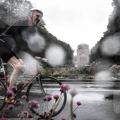 13.09.2026 - Stadtparktriathlon H.Heesch http://msf.ph/oto/10360575 13.09.2026 12:10:48 Radfahren 831, 844, 948, 1053 meine-sportfotos.de