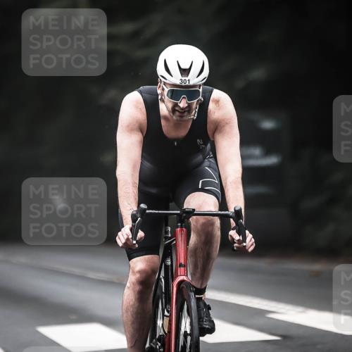 13.09.2026 - Stadtparktriathlon H.Heesch http://msf.ph/oto/10360576 13.09.2026 10:01:00 Radfahren 232, 241, 301 meine-sportfotos.de