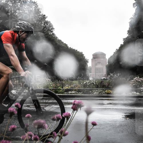 13.09.2026 - Stadtparktriathlon H.Heesch http://msf.ph/oto/10360592 13.09.2026 12:10:57 Radfahren 905, 938, 981, 1020 meine-sportfotos.de