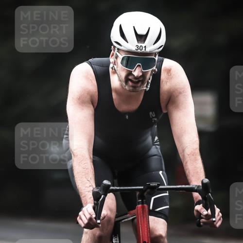 13.09.2026 - Stadtparktriathlon H.Heesch http://msf.ph/oto/10360593 13.09.2026 10:01:01 Radfahren 228, 232, 241, 301 meine-sportfotos.de