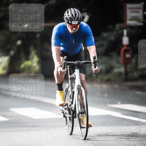 13.09.2026 - Stadtparktriathlon H.Heesch http://msf.ph/oto/10360599 13.09.2026 11:16:04 Radfahren 530, 639, 649 meine-sportfotos.de