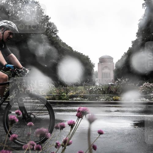 13.09.2026 - Stadtparktriathlon H.Heesch http://msf.ph/oto/10360617 13.09.2026 12:11:11 Radfahren 949, 964 meine-sportfotos.de
