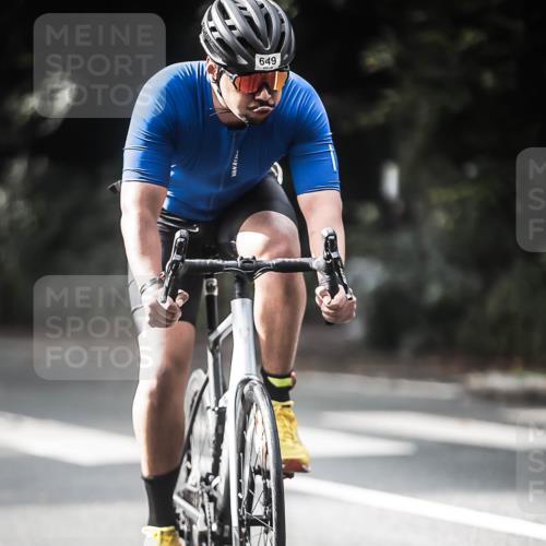 13.09.2026 - Stadtparktriathlon H.Heesch http://msf.ph/oto/10360619 13.09.2026 11:16:05 Radfahren 639, 649 meine-sportfotos.de