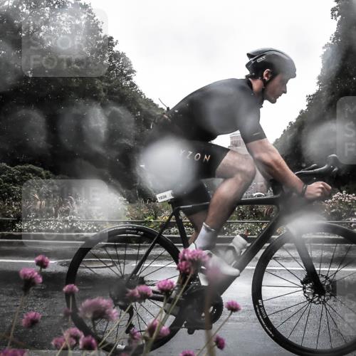13.09.2026 - Stadtparktriathlon H.Heesch http://msf.ph/oto/10360627 13.09.2026 12:11:18 Radfahren 1036, 1048 meine-sportfotos.de