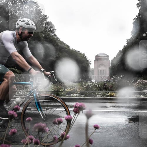 13.09.2026 - Stadtparktriathlon H.Heesch http://msf.ph/oto/10360635 13.09.2026 12:11:23 Radfahren 880, 1008 meine-sportfotos.de