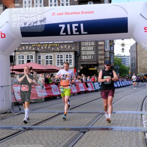 13.09.2026 - 21. swb-Marathon Bremen Tim E. http://msf.ph/oto/10360642 13.09.2026 12:57:50 Ziel 919, 1875, 2986, 4795, 6264 meine-sportfotos.de