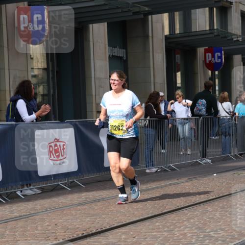 13.09.2026 - 21. swb-Marathon Bremen Strokosch-Dieckow http://msf.ph/oto/10360646 13.09.2026 11:21:07 Ziel 11262, 11780, 11821, 10407, 12542 meine-sportfotos.de