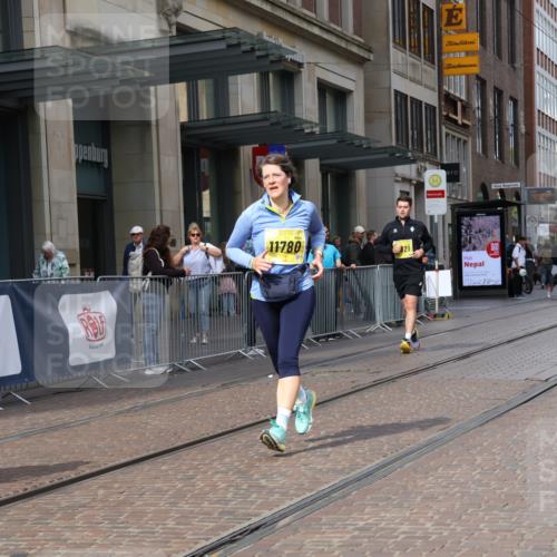 13.09.2026 - 21. swb-Marathon Bremen Strokosch-Dieckow http://msf.ph/oto/10360684 13.09.2026 11:21:08 Ziel 11262, 11780, 11821, 10407, 12542 meine-sportfotos.de