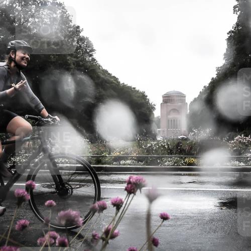 13.09.2026 - Stadtparktriathlon H.Heesch http://msf.ph/oto/10360689 13.09.2026 12:11:58 Radfahren 865 meine-sportfotos.de
