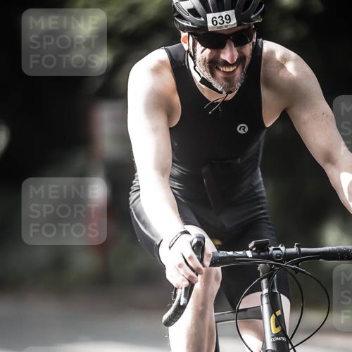 13.09.2026 - Stadtparktriathlon H.Heesch http://msf.ph/oto/10360703 13.09.2026 11:16:10 Radfahren 583, 586, 601, 639, 649 meine-sportfotos.de