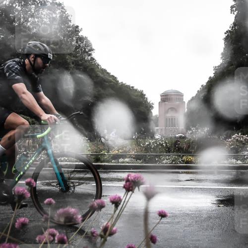 13.09.2026 - Stadtparktriathlon H.Heesch http://msf.ph/oto/10360706 13.09.2026 12:12:02 Radfahren 865, 873, 950, 974 meine-sportfotos.de