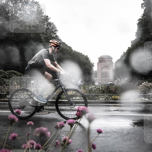13.09.2026 - Stadtparktriathlon H.Heesch http://msf.ph/oto/10360711 13.09.2026 12:12:03 Radfahren 873, 950, 951, 974 meine-sportfotos.de