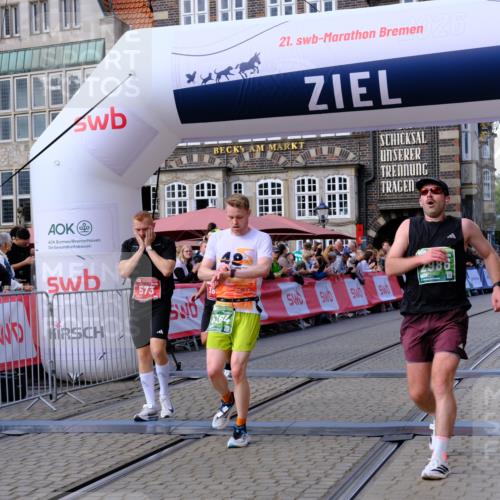 13.09.2026 - 21. swb-Marathon Bremen Tim E. http://msf.ph/oto/10360717 13.09.2026 12:57:50 Ziel 919, 1875, 2986, 4795, 6264 meine-sportfotos.de