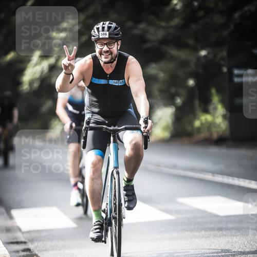 13.09.2026 - Stadtparktriathlon H.Heesch http://msf.ph/oto/10360719 13.09.2026 11:16:12 Radfahren 583, 586, 601, 639 meine-sportfotos.de