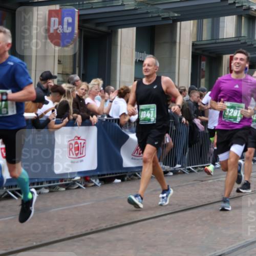 13.09.2026 - 21. swb-Marathon Bremen Strokosch-Dieckow http://msf.ph/oto/10360723 13.09.2026 13:35:54 Ziel 563, 1072, 1867, 2339, 2931, 2949, 3026, 3224, 3291, 3410, 3489, 3591, 4016, 4049, 4643, 4989, 5259, 5276, 5800, 6642, 6778, 6874, 6982, 7043, 7256, 7379, 7865, 8227, 8275, 8488, 8511, 8731, 8941, 9026, 9076, 9226, 9427, 9497, 9564, 13038, 13179, 13238, 156, 318, 532, 607, 2565, 3056, 3087, 3226, 3454, 3485, 3704, 3780, 3857, 4016, 4048, 4326, 5026, 5071, 5157, 5276, 5308, 5381, 5467, 5468, 5584, 5586, 5816, 6159, 6465, 6466, 6644, 6874, 7036 meine-sportfotos.de