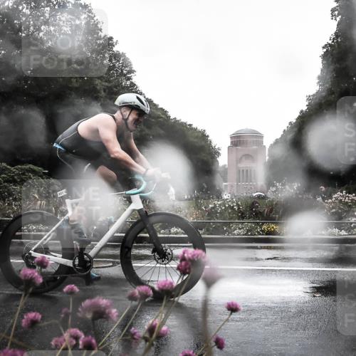 13.09.2026 - Stadtparktriathlon H.Heesch http://msf.ph/oto/10360726 13.09.2026 12:12:07 Radfahren 951, 974 meine-sportfotos.de
