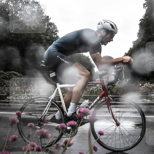 13.09.2026 - Stadtparktriathlon H.Heesch http://msf.ph/oto/10360799 13.09.2026 12:12:50 Radfahren 857, 970, 980, 1037 meine-sportfotos.de