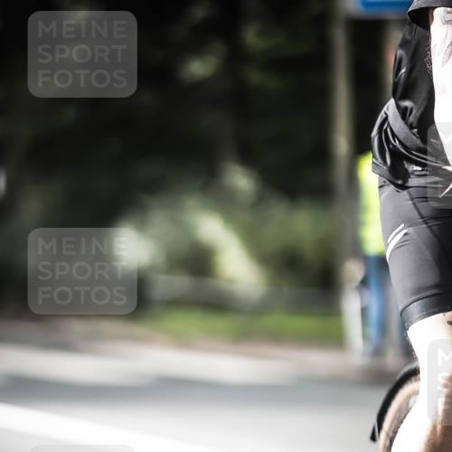 13.09.2026 - Stadtparktriathlon H.Heesch http://msf.ph/oto/10360804 13.09.2026 11:16:18 Radfahren 583, 586, 601, 606, 708 meine-sportfotos.de
