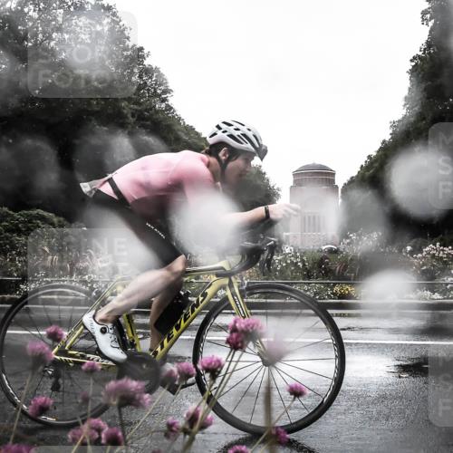 13.09.2026 - Stadtparktriathlon H.Heesch http://msf.ph/oto/10360805 13.09.2026 12:12:50 Radfahren 857, 970, 980, 1037 meine-sportfotos.de