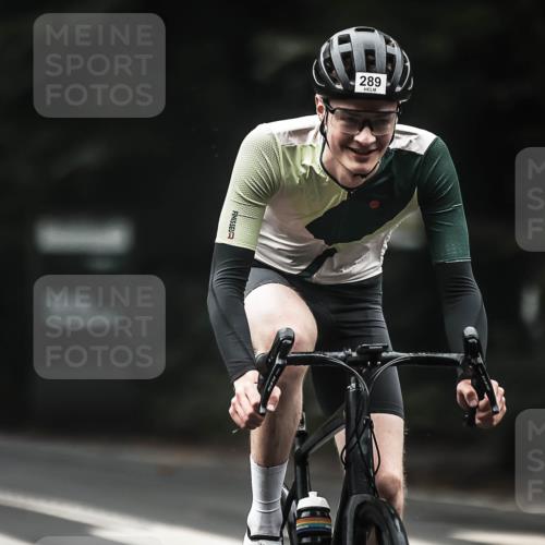 13.09.2026 - Stadtparktriathlon H.Heesch http://msf.ph/oto/10360811 13.09.2026 10:01:26 Radfahren 289 meine-sportfotos.de