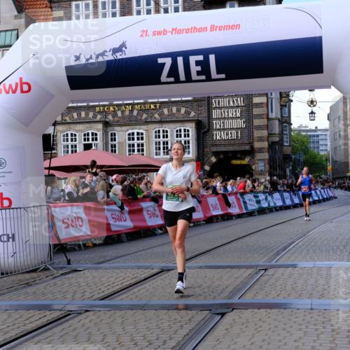 13.09.2026 - 21. swb-Marathon Bremen Tim E. http://msf.ph/oto/10360815 13.09.2026 12:57:56 Ziel 919, 2986, 4795, 6264 meine-sportfotos.de