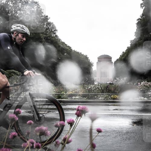 13.09.2026 - Stadtparktriathlon H.Heesch http://msf.ph/oto/10360817 13.09.2026 12:12:59 Radfahren 979, 1028, 1045, 1187 meine-sportfotos.de