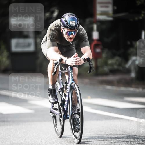 13.09.2026 - Stadtparktriathlon H.Heesch http://msf.ph/oto/10360820 13.09.2026 11:16:21 Radfahren 579, 583, 606, 708 meine-sportfotos.de