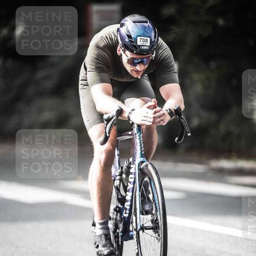 13.09.2026 - Stadtparktriathlon H.Heesch http://msf.ph/oto/10360831 13.09.2026 11:16:21 Radfahren 579, 583, 606, 708 meine-sportfotos.de