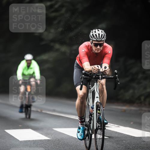 13.09.2026 - Stadtparktriathlon H.Heesch http://msf.ph/oto/10360852 13.09.2026 10:01:33 Radfahren 216, 233, 296 meine-sportfotos.de