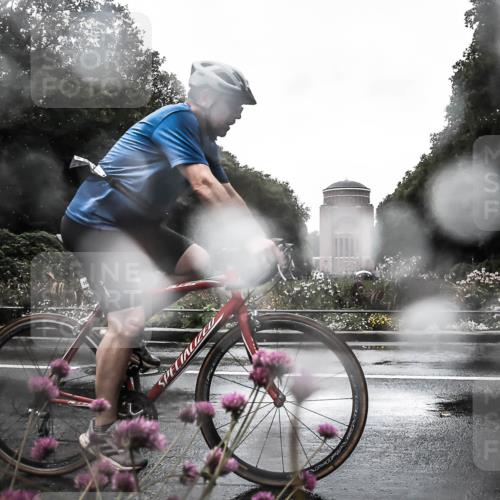 13.09.2026 - Stadtparktriathlon H.Heesch http://msf.ph/oto/10360863 13.09.2026 12:13:12 Radfahren 955, 1015, 1024 meine-sportfotos.de
