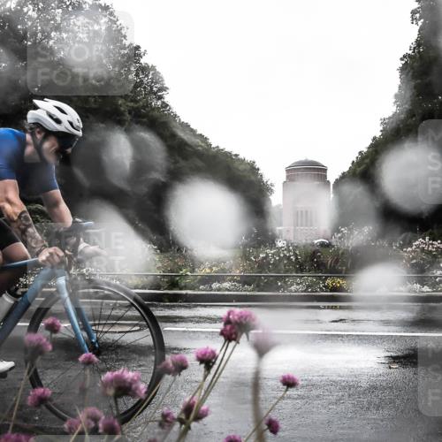 13.09.2026 - Stadtparktriathlon H.Heesch http://msf.ph/oto/10360888 13.09.2026 12:13:31 Radfahren 920, 1007, 1067 meine-sportfotos.de