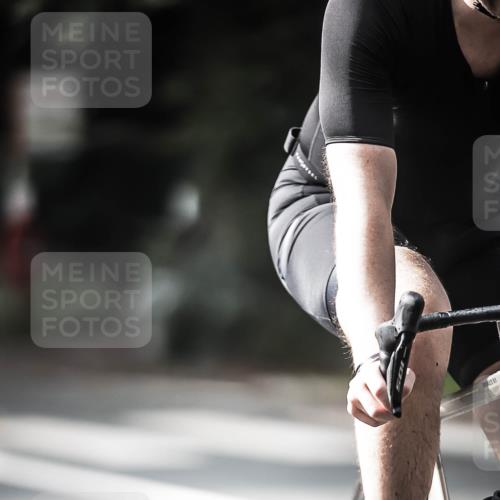 13.09.2026 - Stadtparktriathlon H.Heesch http://msf.ph/oto/10360904 13.09.2026 11:16:26 Radfahren 481, 482, 579, 606, 708, 790 meine-sportfotos.de