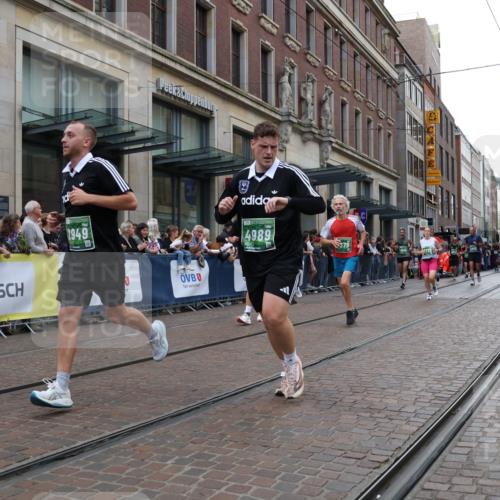 13.09.2026 - 21. swb-Marathon Bremen Strokosch-Dieckow http://msf.ph/oto/10360909 13.09.2026 13:35:58 Ziel 372, 563, 900, 1072, 1738, 1867, 1880, 2339, 2692, 2700, 2931, 2949, 3224, 3291, 3410, 3489, 3591, 4049, 4643, 4989, 5259, 5800, 6642, 6778, 6982, 7256, 7379, 7865, 8275, 8488, 8511, 8525, 8731, 8941, 9026, 9076, 9226, 9427, 9497, 9564, 9899, 13038, 13238, 318, 532, 607, 2565, 3026, 3056, 3087, 3226, 3454, 3485, 3704, 3780, 3857, 4016, 4048, 5026, 5071, 5157, 5276, 5308, 5381, 5467, 5468, 5584, 5586, 5816, 6159, 6644, 6874, 7036 meine-sportfotos.de