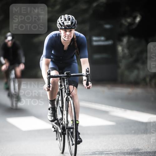 13.09.2026 - Stadtparktriathlon H.Heesch http://msf.ph/oto/10360910 13.09.2026 11:16:29 Radfahren 481, 482, 579, 606, 676, 691, 790 meine-sportfotos.de