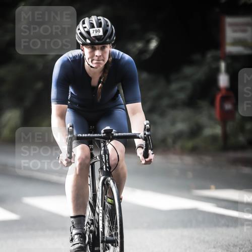 13.09.2026 - Stadtparktriathlon H.Heesch http://msf.ph/oto/10360920 13.09.2026 11:16:29 Radfahren 481, 482, 579, 606, 676, 691, 790 meine-sportfotos.de