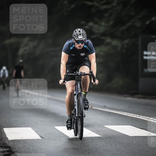 13.09.2026 - Stadtparktriathlon H.Heesch http://msf.ph/oto/10360922 13.09.2026 10:01:44 Radfahren 226, 324, 338 meine-sportfotos.de